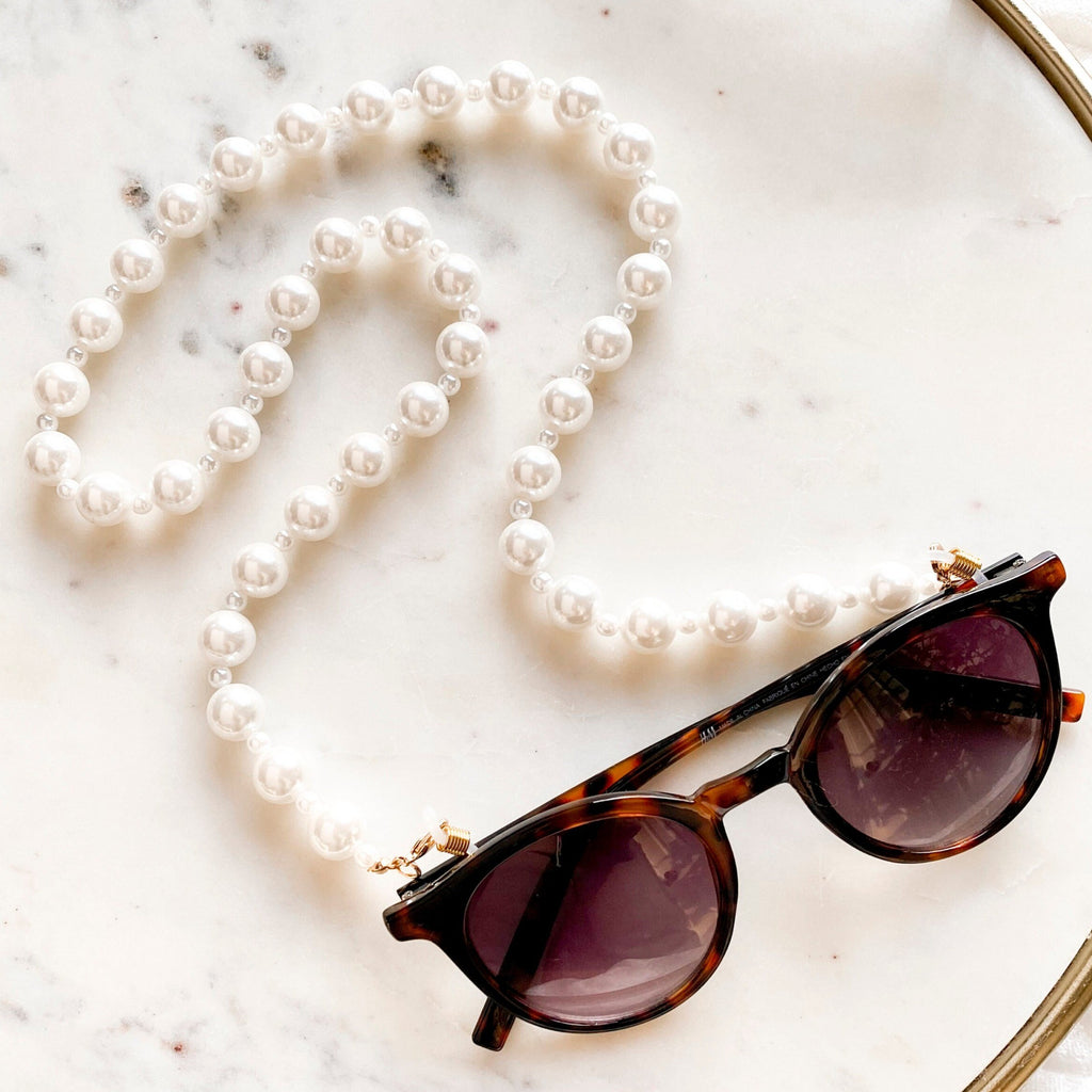 Large Faux Pearl Mask & Glasses Chain